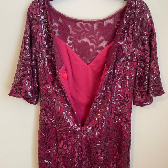 Carmen Marc Valvo Infusion V-Back Sequin Lace Cocktail Dress - Picture 8 of 10